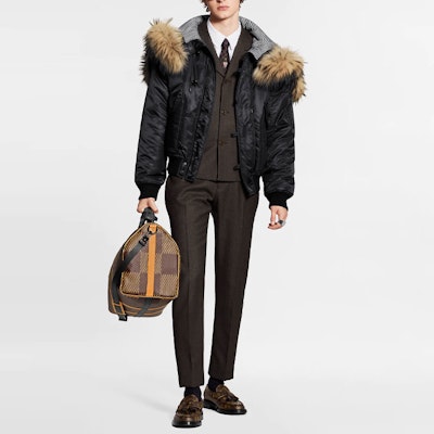 Louis Vuitton x Nigo Logo Monogram Jaket Bertudung Hitam Lelaki. 1A7X01 Details for Louis Vuitton x Nigo Logo Monogram Jaket Bertudung Hitam Lelaki. 1A7X01