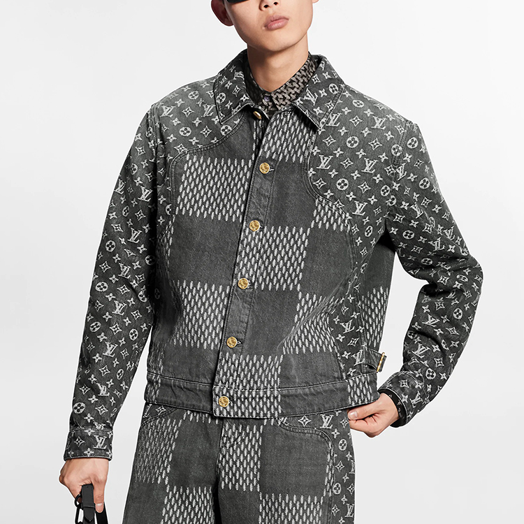 Shop LOUIS VUITTON x NIGO Jaket Denim Patchwork Floral Hitam Pria 1A88WU