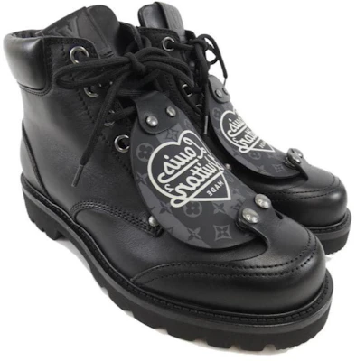 Louis Vuitton x Nigo Oberkampf But Buku Lali 'Hitam' 1A9ICR Order Louis Vuitton x Nigo Oberkampf But Buku Lali 'Hitam' 1A9ICR