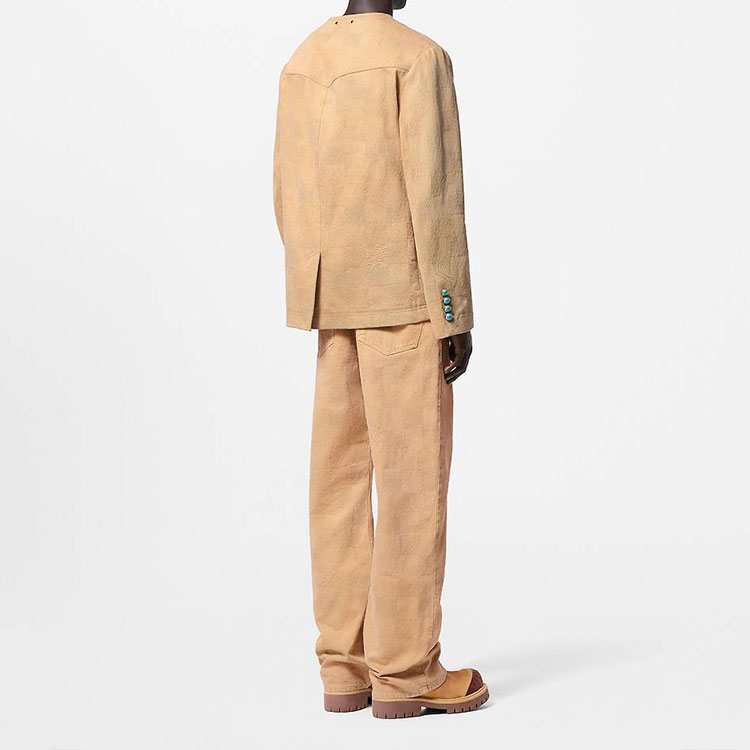 Purchase LOUIS VUITTON x Timberland FW24 Jaket Rajut Monogram Khaki Pria 1AFXPB