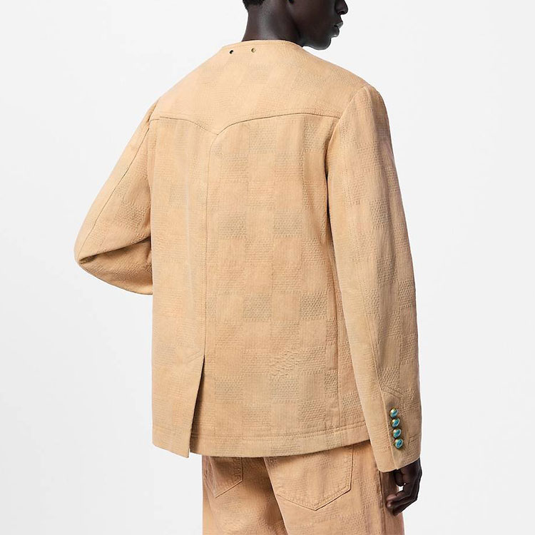 Details for LOUIS VUITTON x Timberland FW24 Jaket Rajut Monogram Khaki Pria 1AFXPB