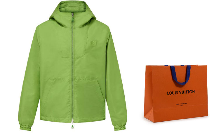 Lookbook ルイ・ヴィトン x タイラー SS24 グリーン 両面フーディジャケット. 1AFRCS
