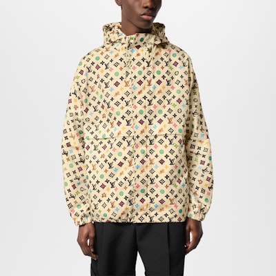 LOUIS VUITTON x Tyler SS24 Jaket Windbreaker Kuning Cetak Logo 1AFRCK Shop LOUIS VUITTON x Tyler SS24 Jaket Windbreaker Kuning Cetak Logo 1AFRCK