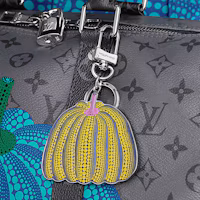 Shop LOUIS VUITTON x Yayoi Kusama Pumpkin Leather Metal Keychain Yellow Unisex M01103