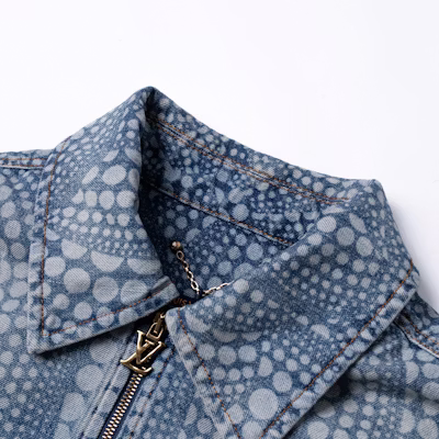 LOUIS VUITTON x Yayoi Kusama SS23 Blue Pumpkin Denim Jacket Edition. 1AB6OO Sizing LOUIS VUITTON x Yayoi Kusama SS23 Blue Pumpkin Denim Jacket Edition. 1AB6OO
