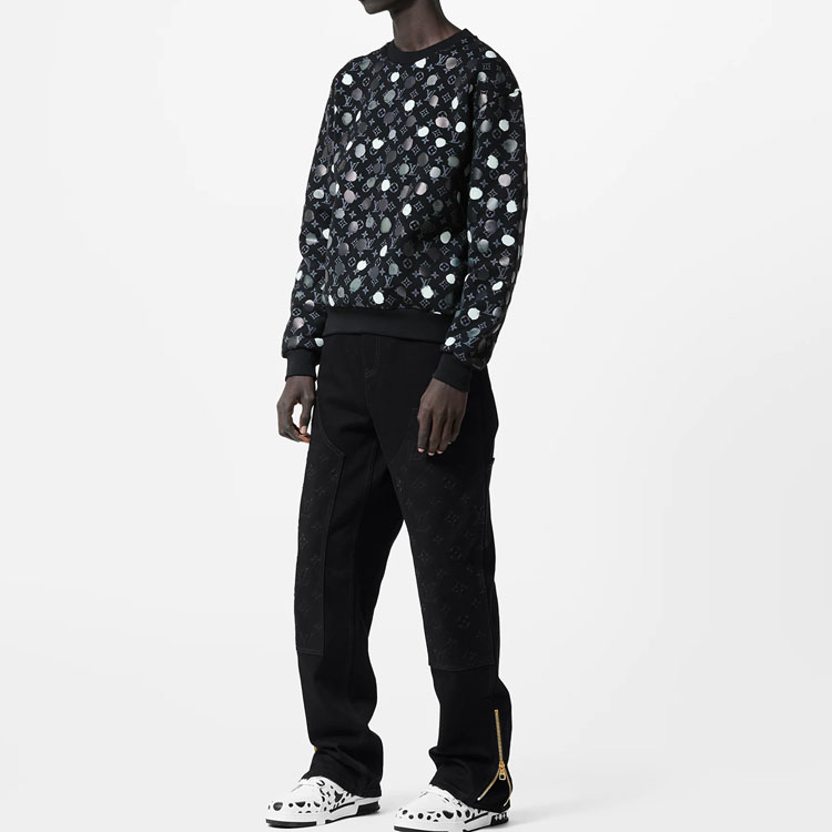 Lookbook LOUIS VUITTON x Yayoi Kusama SS23 Logo Polka Dot Hitam Sweatshirt. 1AB6J7