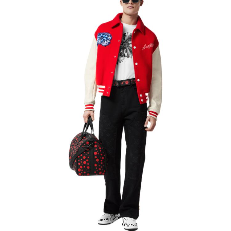 Lookbook 路易威登 x 草間彌生 SS23 紅色刺繡字母棒球外套 男款 1AB8I1
