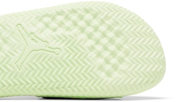 Luka Doncic x Air Jordan Play Slide 'Multi Glow' Selop Pria DN4024-930 Purchase Luka Doncic x Air Jordan Play Slide 'Multi Glow' Selop Pria DN4024-930