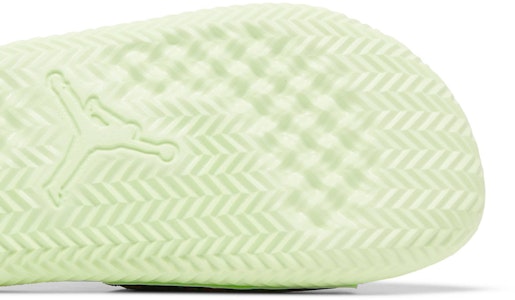 루카 돈치치 x 에어 조던 플레이 슬라이드 '멀티 글로우' DN4024-930 Purchase 루카 돈치치 x 에어 조던 플레이 슬라이드 '멀티 글로우' DN4024-930