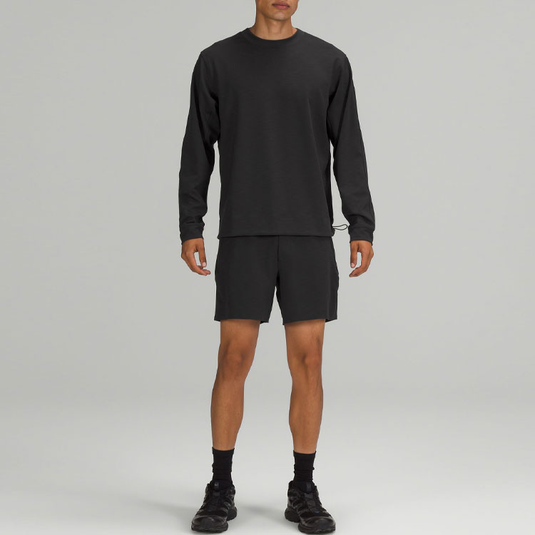 Shop Lululemon Everlux™ 标志印花抽绳圆领卫衣 LM3DF7S