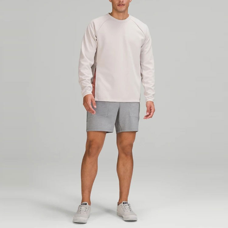 Shop Lululemon 网格衬里圆领卫衣纯色休闲运动上衣 LM3CYRS