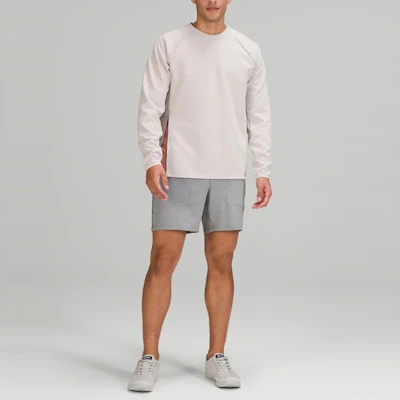 Lululemon 网格衬里圆领卫衣纯色休闲运动上衣 LM3CYRS Shop Lululemon 网格衬里圆领卫衣纯色休闲运动上衣 LM3CYRS