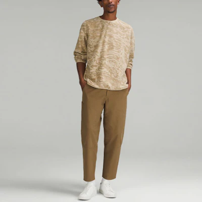 룰루레몬 오버사이즈 카모 크루넥 풀오버 스웻셔츠 히든포켓 포함 LM3DXRS Lookbook 룰루레몬 오버사이즈 카모 크루넥 풀오버 스웻셔츠 히든포켓 포함 LM3DXRS