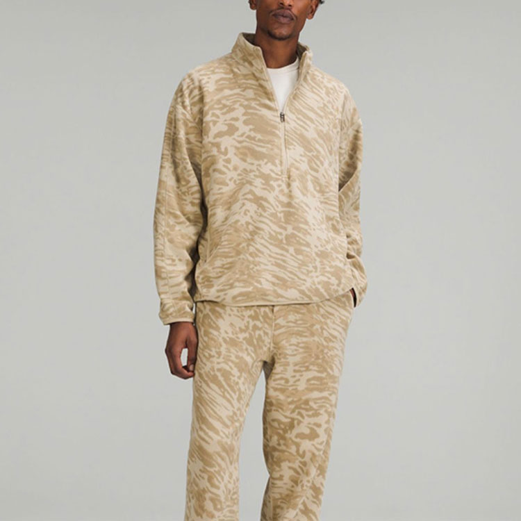 Lookbook Sudadera Lululemon Oversized Half-Zip Camuflaje Polar Fleece LM3DXPS
