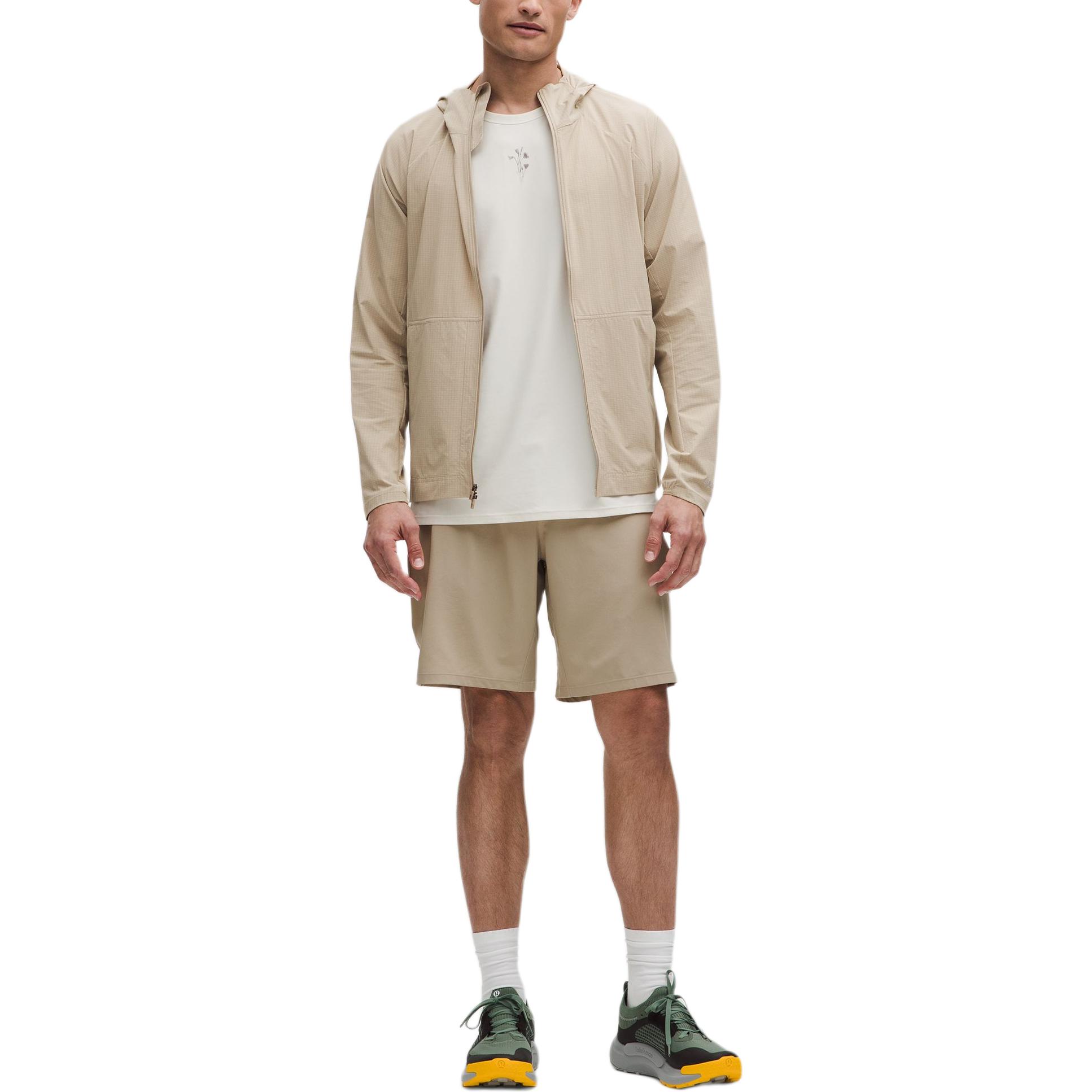 Lookbook Lululemon Pace Breaker 防撕裂休闲连帽长袖夹克 LM4ARUS