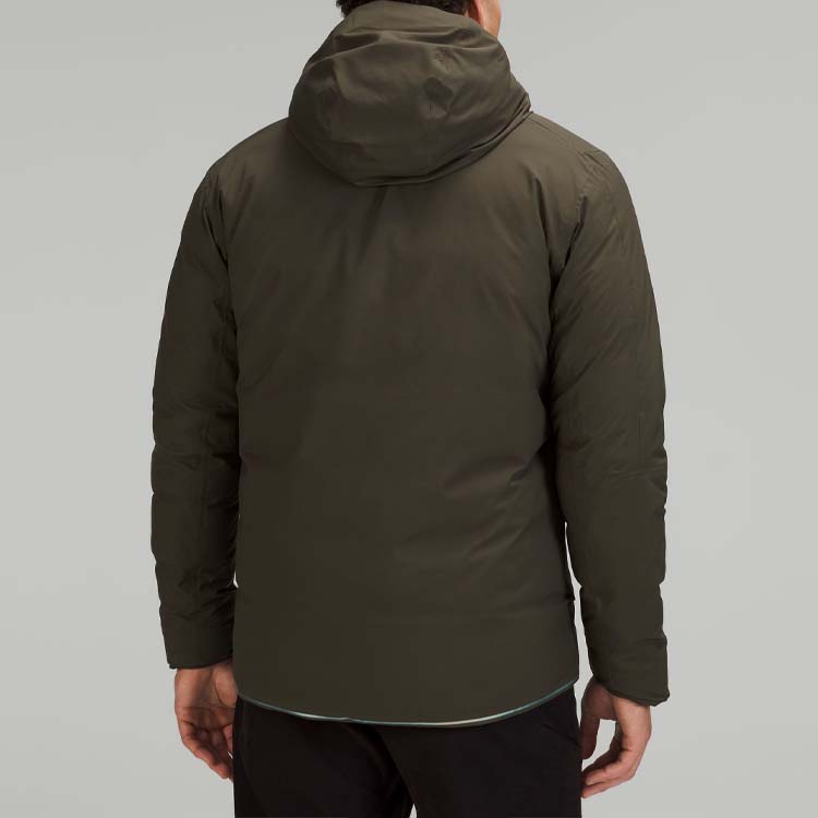Purchase Chaqueta corta con capucha reflectante Lululemon Pinnacle Warmth Glyde™ para hombre. LM4AHAS