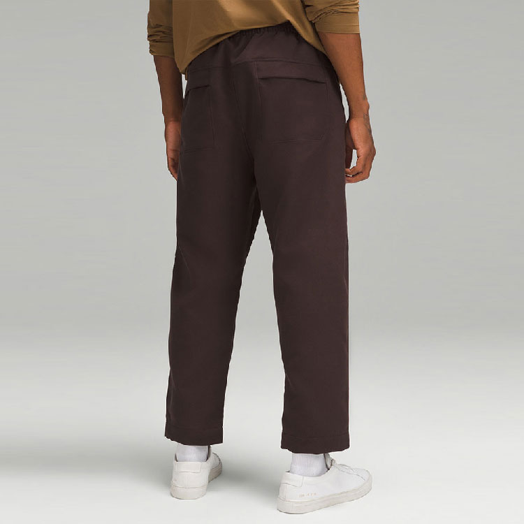 Shop Lululemon 麂皮系列纯色松紧腰休闲裤 LM5ARYS