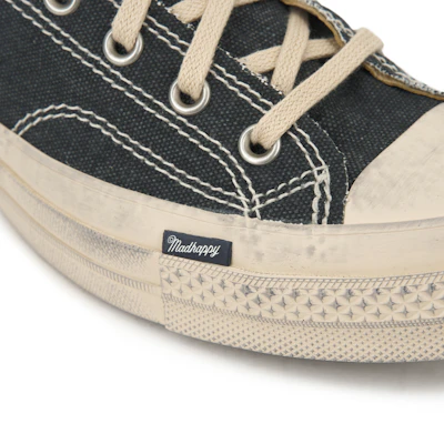 Madhappy x Converse Chuck 70 ''Hitam Natural Gading'' A20357C Sizing Madhappy x Converse Chuck 70 ''Hitam Natural Gading'' A20357C