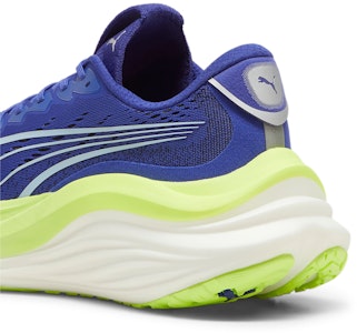 マグマックス・ニトロランニングシューズ 310088-02 Shop マグマックス・ニトロランニングシューズ 310088-02