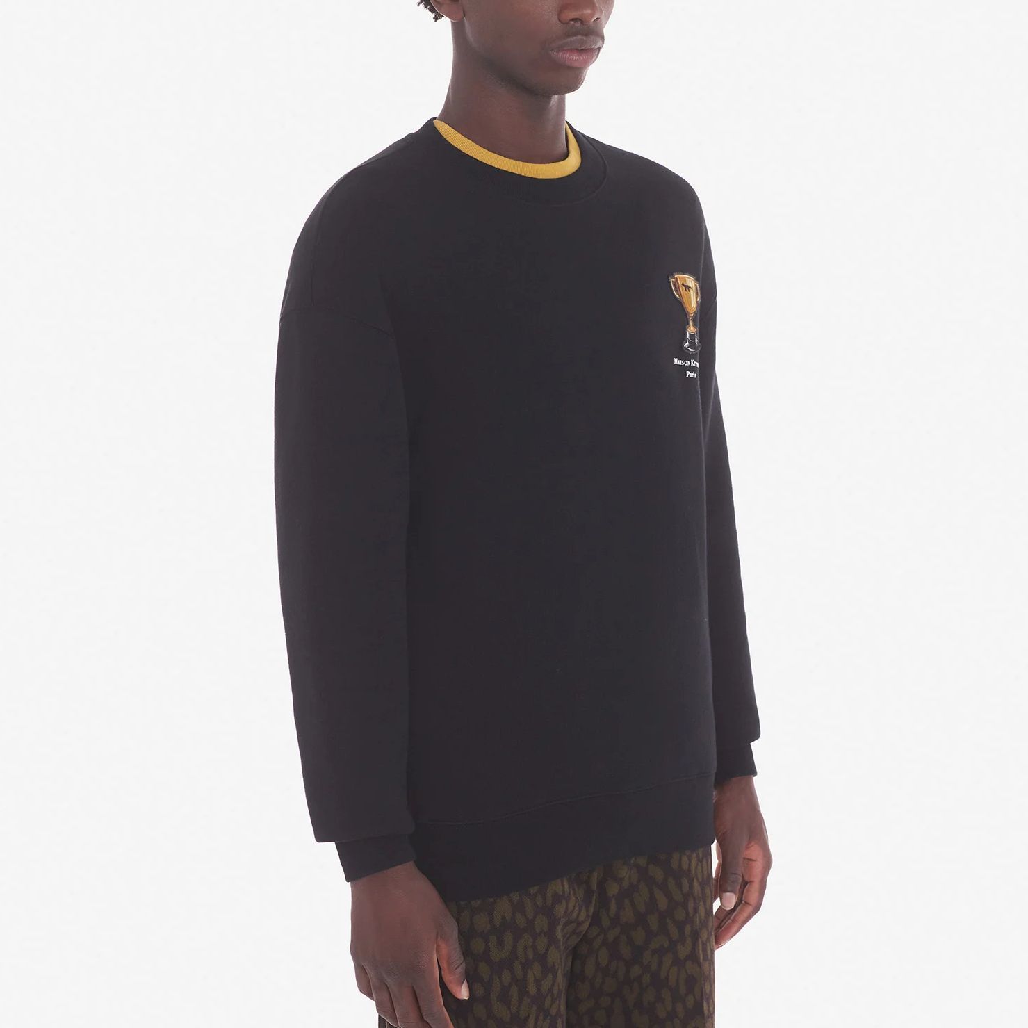 Purchase Maison Kitsune Black Logo Printed Crewneck Oversized Sweatshirt LM00312KM0307-P199