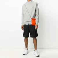 Lookbook 메종 키츠네 남성 그레이 폭스 헤드 패치 크루넥 풀오버 스웨트셔츠 AM00303KM0001-H150