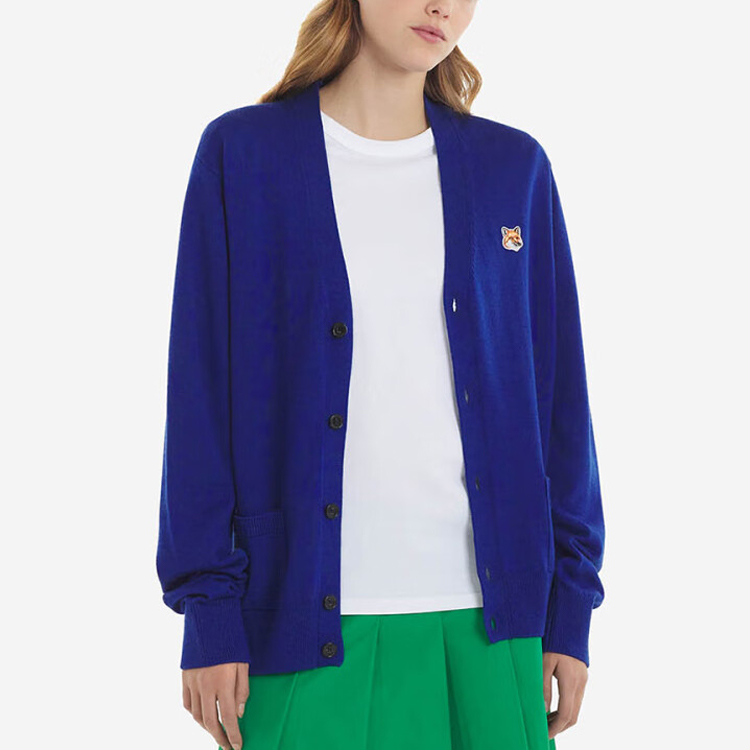 Shop Maison Kitsune Cardigan Unisex Biru Diraja Patch Rubah Leher V Butang-Up GU00542KT1036-P485
