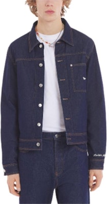 Maison Kitsune SS24 Jaket Denim Hitam dengan Tulisan & Kolar Single-Breasted MM02112W0081-P470 Shop Maison Kitsune SS24 Jaket Denim Hitam dengan Tulisan & Kolar Single-Breasted MM02112W0081-P470