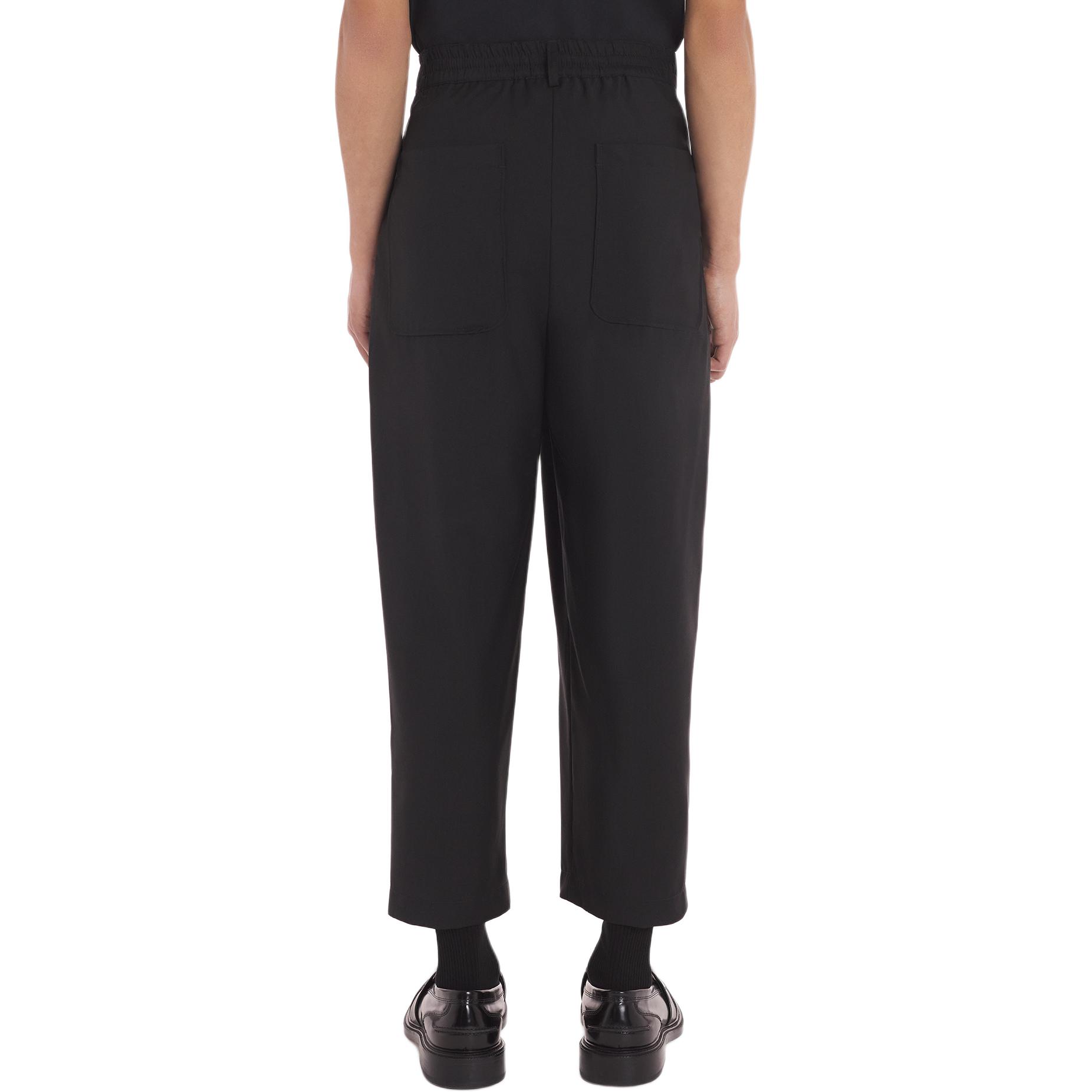 Purchase Maison Kitsune SS24 Seluar Hitam Santai Cropped Mid-Rise Straight MM01118WT0030-P199