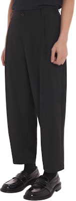 Maison Kitsune SS24 Seluar Hitam Santai Cropped Mid-Rise Straight MM01118WT0030-P199 Details for Maison Kitsune SS24 Seluar Hitam Santai Cropped Mid-Rise Straight MM01118WT0030-P199