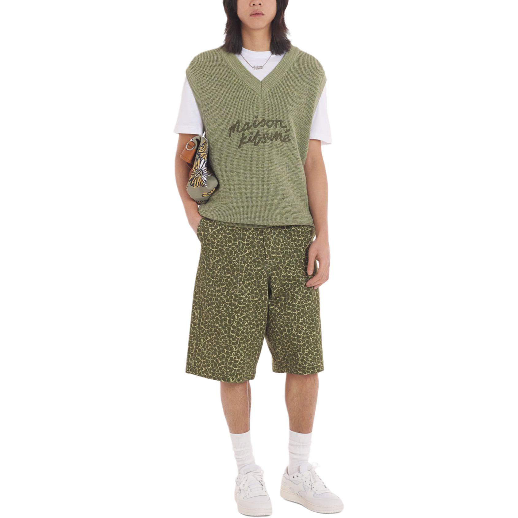 Shop Maison Kitsune SS24 Baju Tanpa Lengan Hijau dengan Leher V & Sulaman Huruf MM00808KT1108-H358