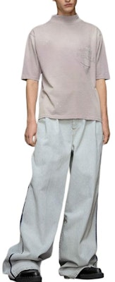 メゾンマルジェラ ライラック ハイネック 半袖 Tシャツ レタープリント付き S50GC0695S24567-222 Lookbook メゾンマルジェラ ライラック ハイネック 半袖 Tシャツ レタープリント付き S50GC0695S24567-222