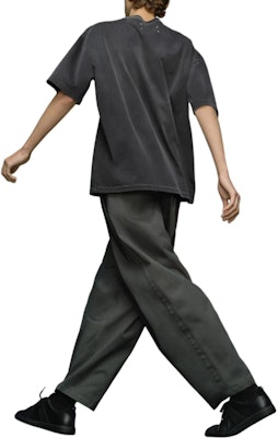 Maison Margiela Kaos Longgar Cetak Huruf Crew Neck Warna Abu Gelap. S50GC0685S23883-860 Cheap Maison Margiela Kaos Longgar Cetak Huruf Crew Neck Warna Abu Gelap. S50GC0685S23883-860