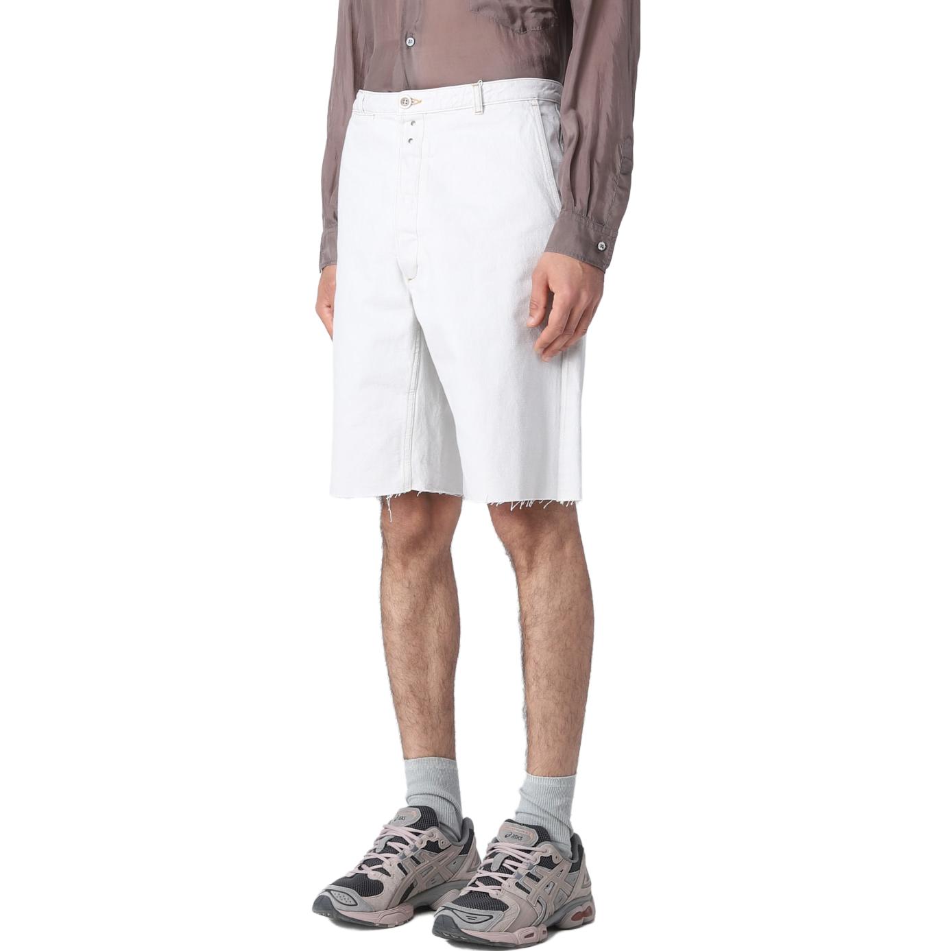 Shop Maison Margiela Pantalones Cortos Denim Loose Fit Talle Medio Off-White. S50MU0063S30857-961