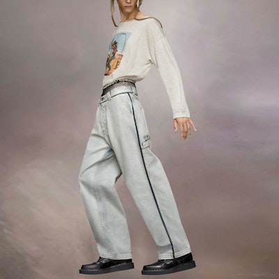 Maison Margiela 宽松版水洗不对称口袋纽扣牛仔裤 浅蓝色 S50LA0222S30870965 Purchase Maison Margiela 宽松版水洗不对称口袋纽扣牛仔裤 浅蓝色 S50LA0222S30870965