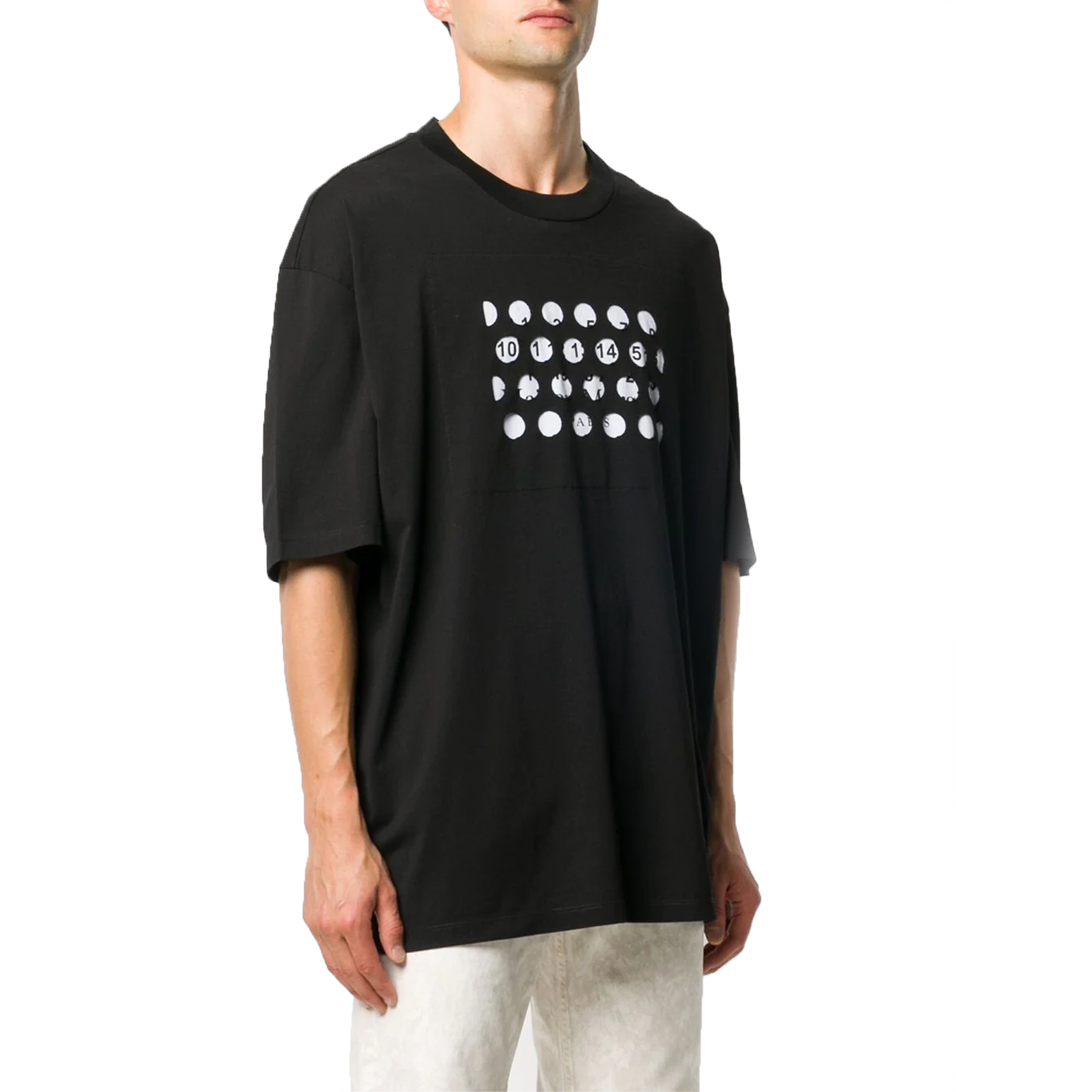 Shop Camiseta Oversized Maison Margiela Negra con Logo Troquelado. S50GC0625S22816900