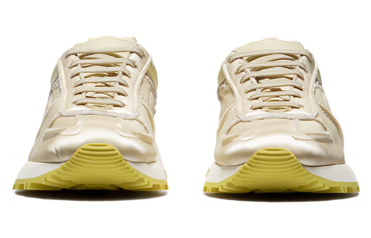 Shop Maison Margiela 小牛皮 圓頭系帶 低筒 生活休閒鞋 男款 米色