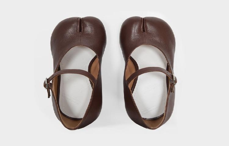 Order Maison Margiela Sepatu Hak Kulit Coklat S58WL0217P3753Brown