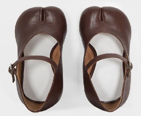 Maison Margiela Sepatu Hak Kulit Coklat S58WL0217P3753Brown Order Maison Margiela Sepatu Hak Kulit Coklat S58WL0217P3753Brown