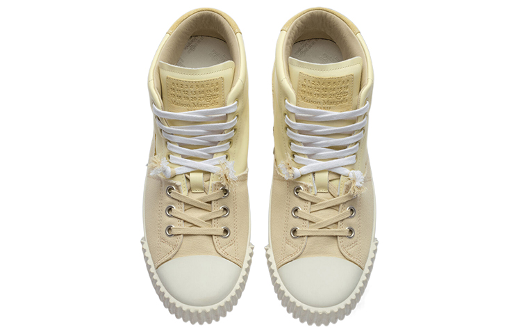 Lookbook Maison Margiela Evolution 高帮“黄色天鹅绒帆布皮革”鞋 S57WS0391P5063T3163