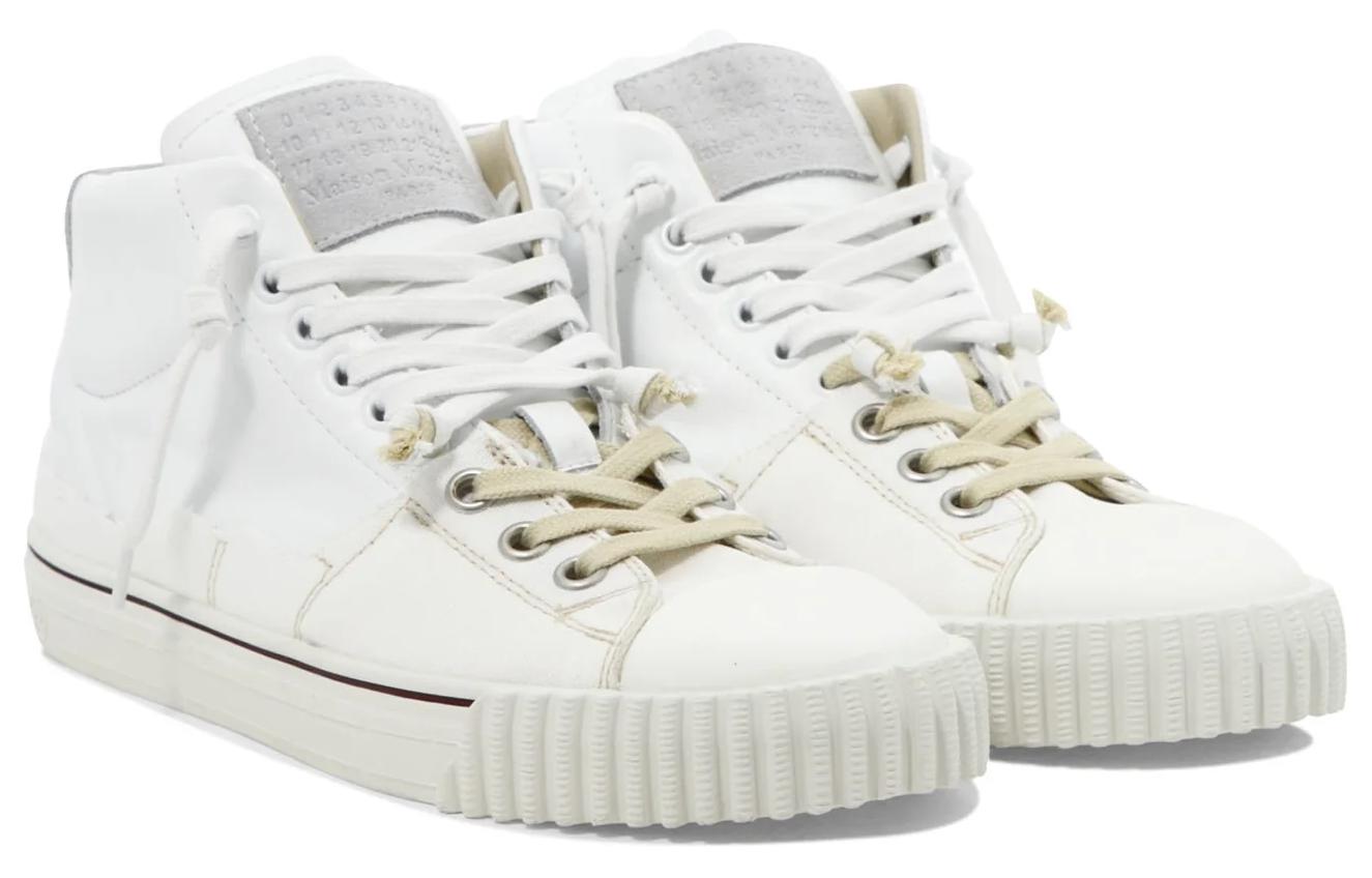 Lookbook Maison Margiela Evolution Sepatu High Top 'Kulit & Kanvas Putih' S57WS0390P5063H8548