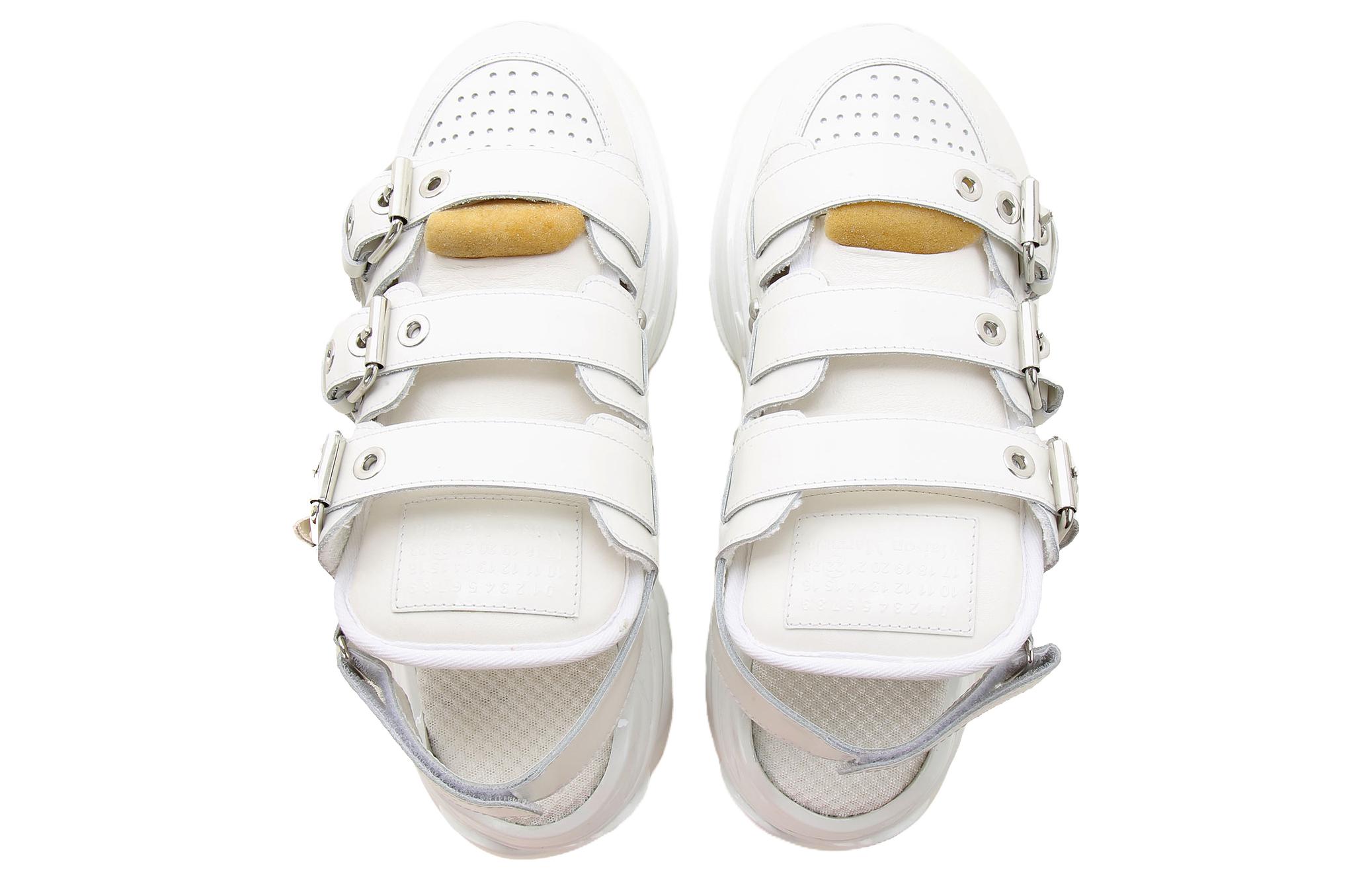 Shop Maison Margiela 时尚白色皮革凉鞋 S37WS0559P3725T1003