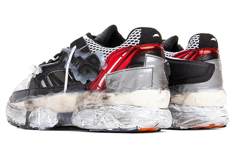 Lookbook Maison Margiela Fusion 'Hitam Putih' S57WS0257-P1878-961