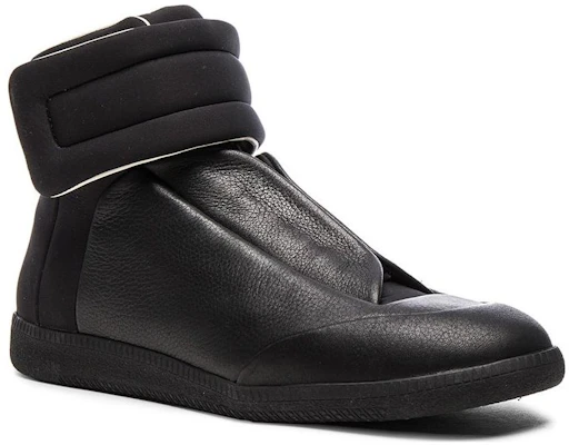 Maison Margiela Future High ''Schwarz'' S57WS0114-S45373-900 Lookbook Maison Margiela Future High ''Schwarz'' S57WS0114-S45373-900