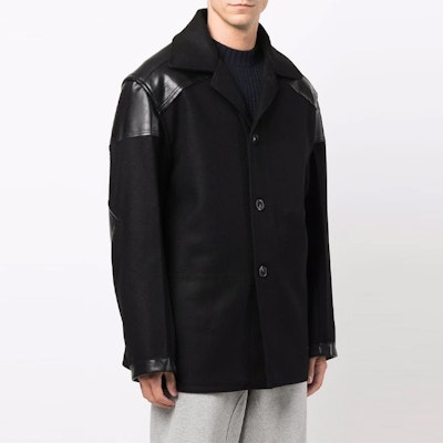 Maison Margiela 2021秋冬黑色宽松夹克背部撞色设计 S50AM0520S44024900 Shop Maison Margiela 2021秋冬黑色宽松夹克背部撞色设计 S50AM0520S44024900