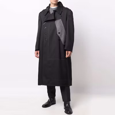 Abrigo Negro con Capucha Maison Margiela FW21 de Hombre. S50AA0104S52332900 Lookbook Abrigo Negro con Capucha Maison Margiela FW21 de Hombre. S50AA0104S52332900