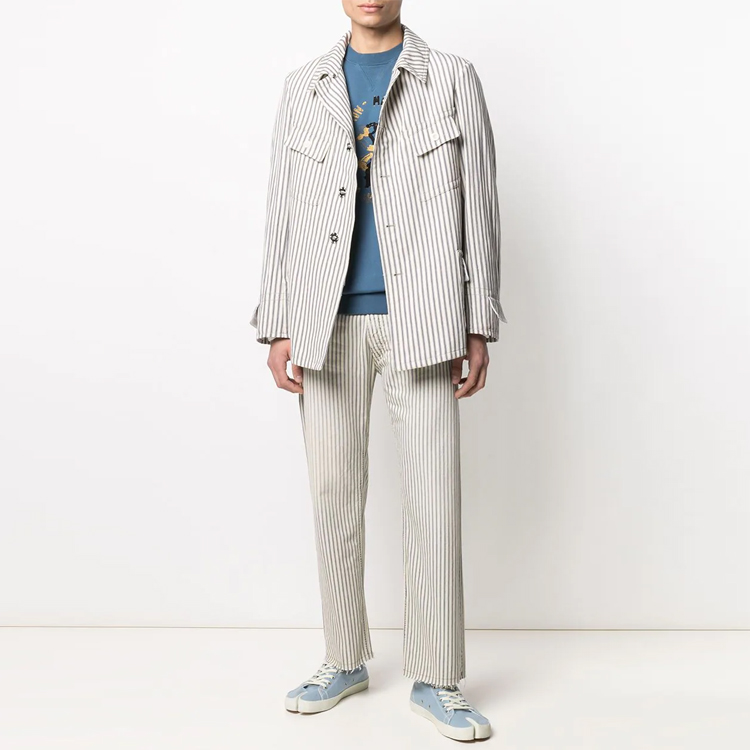 Lookbook Chaqueta Camisa a Rayas Blancas Maison Margiela FW21. S50AM0498S53708001F