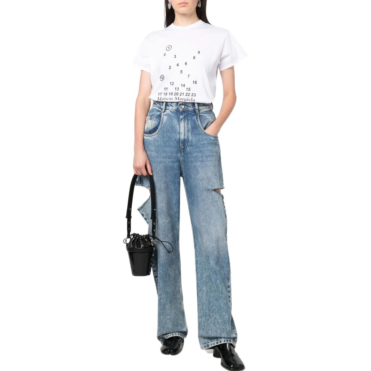 Details for Camiseta Unisex Blanca Maison Margiela FW22 con Estampado Digital de Letras. S51GC0516S22816100