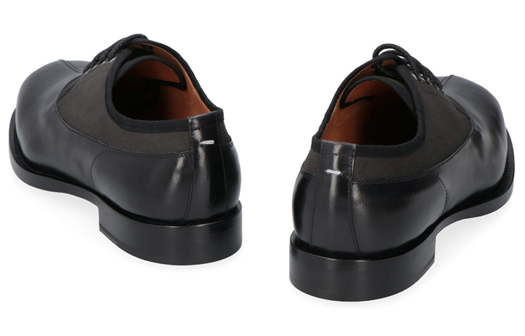 Shop Maison Margiela Zapatos de Piel con Cordones 'Negro' S57WQ0158P4017H2388
