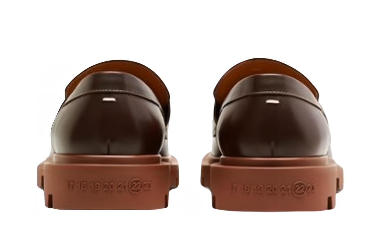 Shop Maison Margiela Loafers de Cuero 'Marrón' S57WR0121P3292H9154