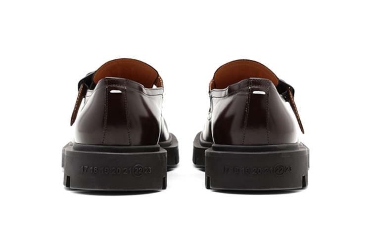 Shop Maison Margiela Loafer 'Coklat Tua Gesper' S57WP0088P3827H8896